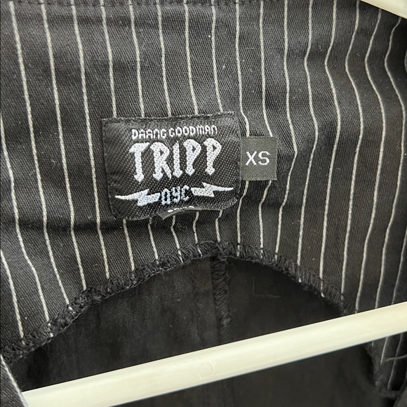 Tripp NYC Vintage Y2K Black Pinstripe Blazer Gothcore Goth Emo - Picture 3 of 3